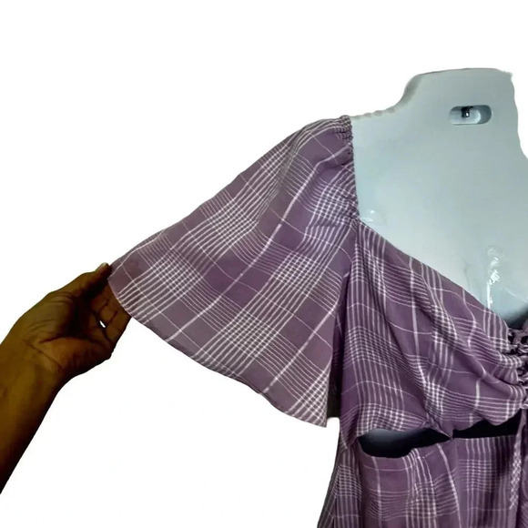 Lush Dresses Lilac and White Plaid Lace up Top Smocked Back Women's M NWT - Picture 4 of 10